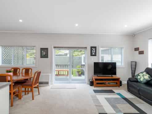 21 Collins Street, Petone