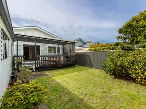 21 Collins Street, Petone