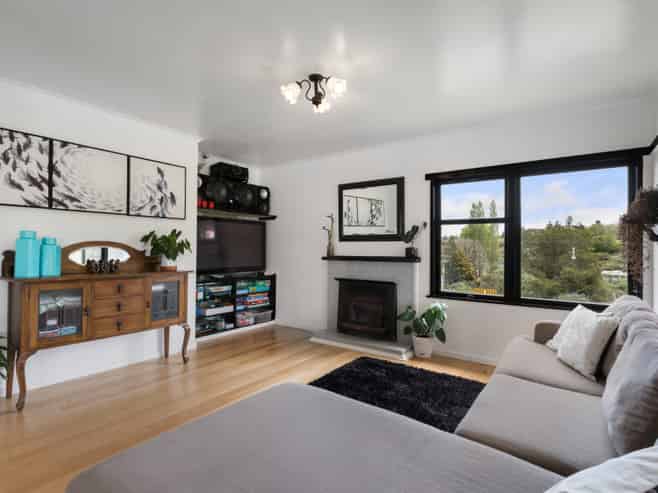 2 Cambridge Road, Waihi