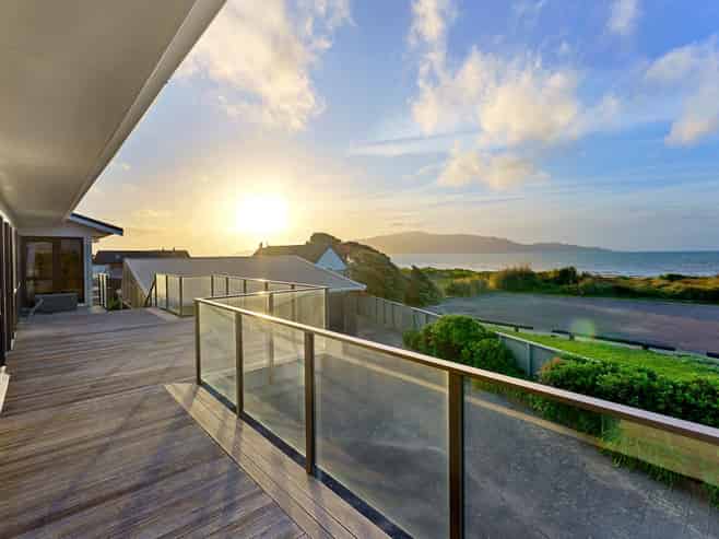 31 Oratia Street, WAIKANAE BEACH