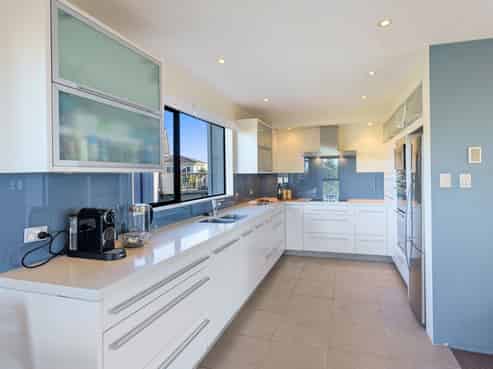 31 Oratia Street, WAIKANAE BEACH