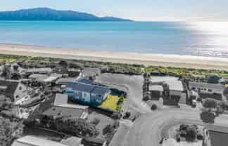 31 Oratia Street, WAIKANAE BEACH