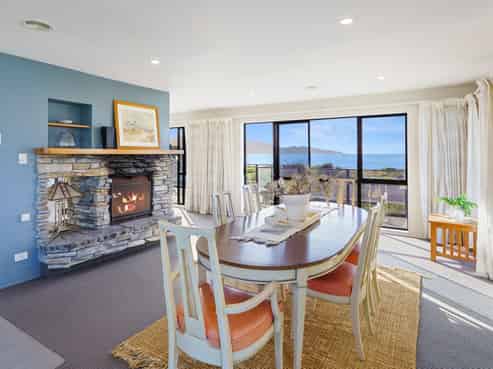 31 Oratia Street, WAIKANAE BEACH