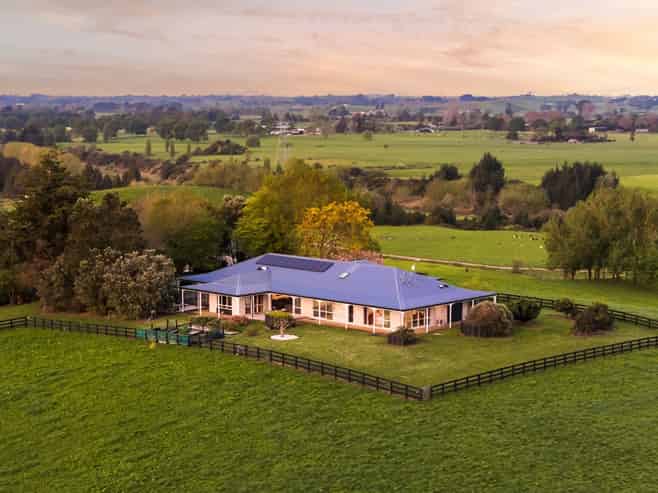 300 Grove Road, Te Pahu