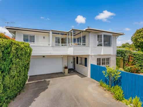 2/16 Jutland Road, Hauraki