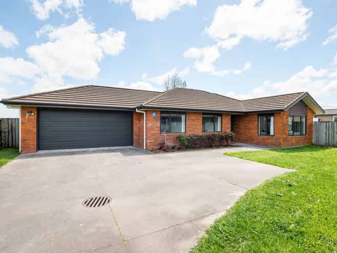 23 Chadwick Place, Rototuna North