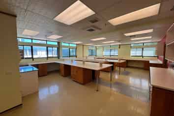 550sqm Office and Laboratory For Lease