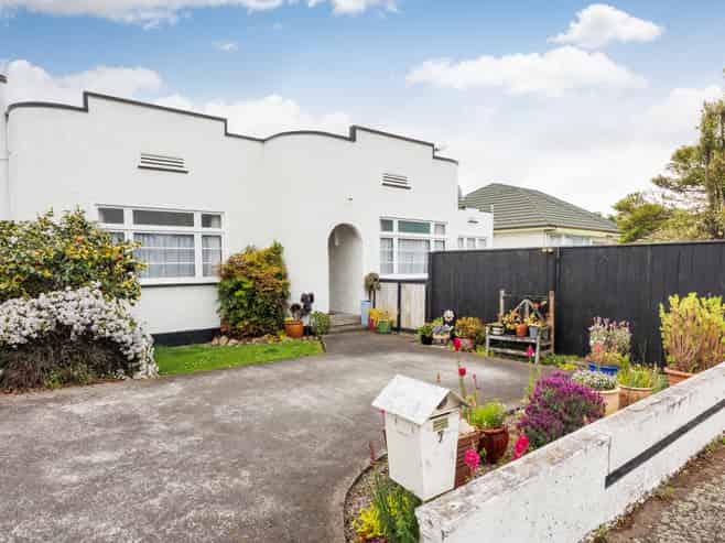 7 Karamu Avenue, Takaro