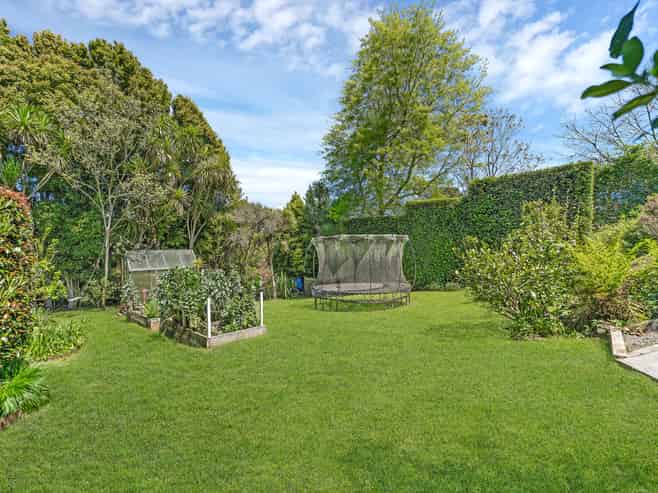 60 Mcentee Road, Waitakere