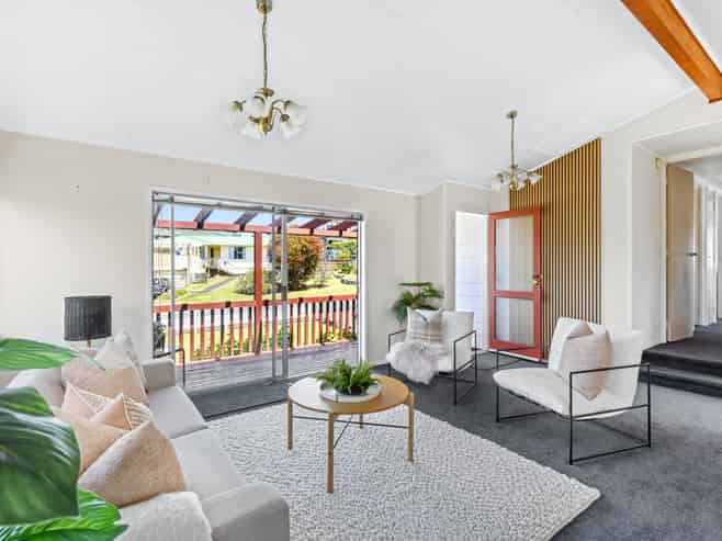 35 Fairway Avenue, Red Beach