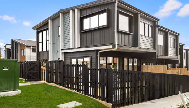 2/147B Carlisle Road, Northcross