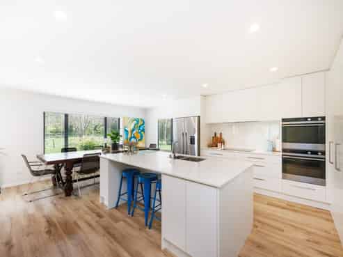 31 Kahuterawa Road, Turitea