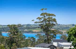 21 Brigitte View, Snells Beach