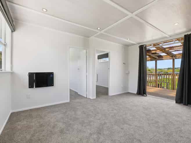 21 Brigitte View, Snells Beach