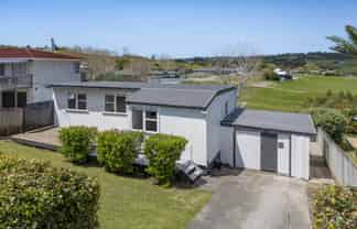 21 Brigitte View, Snells Beach