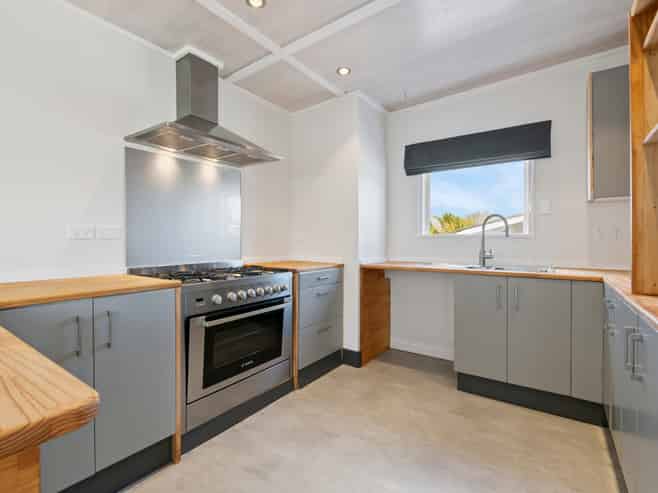 21 Brigitte View, Snells Beach