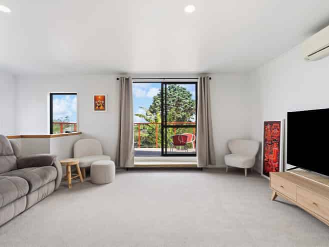 74 West Harbour Drive, West Harbour