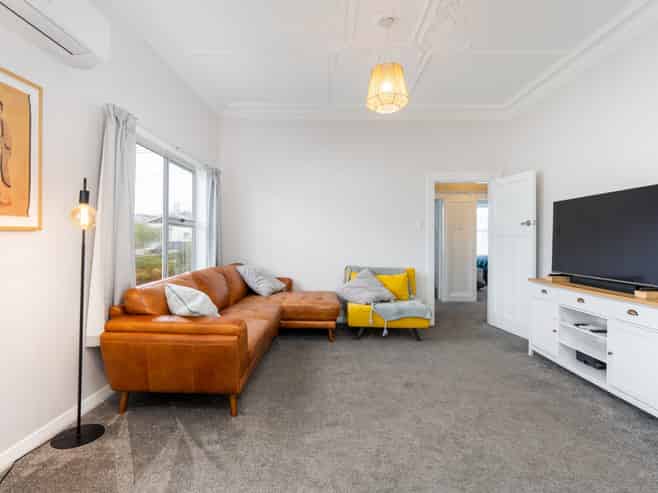 64 Botha Street, Tainui
