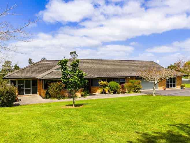 49 Newton Road, MAUNGATAPERE