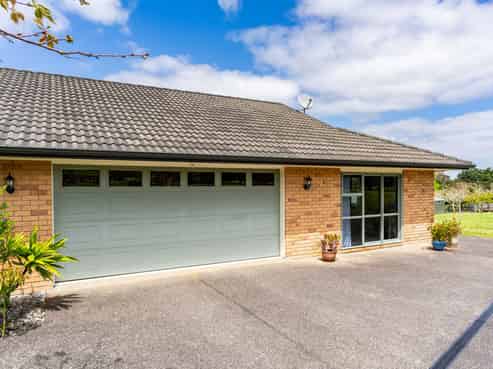 49 Newton Road, MAUNGATAPERE