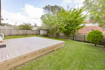 4B SKILGATE AVENUE, New Lynn