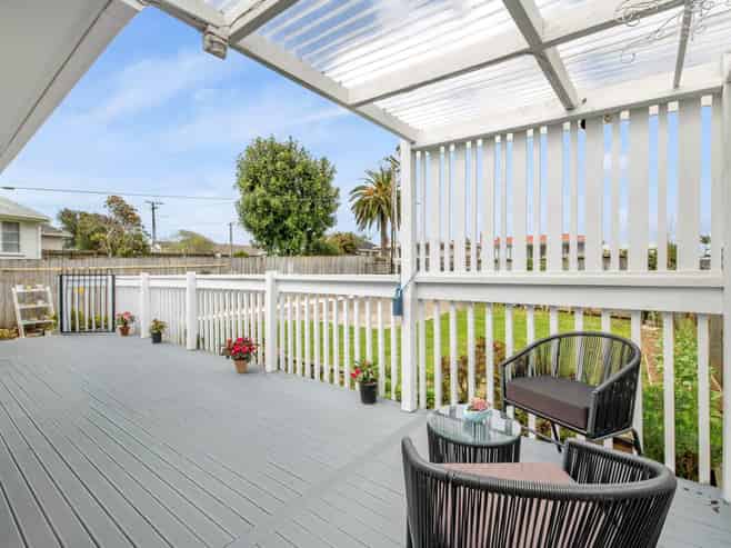 9 Lloyd Avenue, Papatoetoe