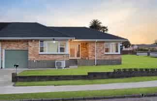 1/1 Sutton Crescent, Papatoetoe