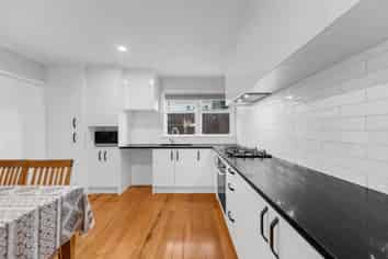 1/1 Sutton Crescent, Papatoetoe