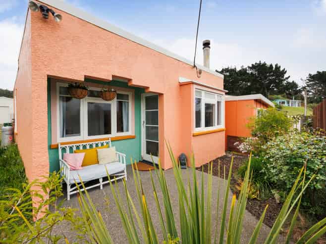 16 Chrystall Street, Foxton Beach