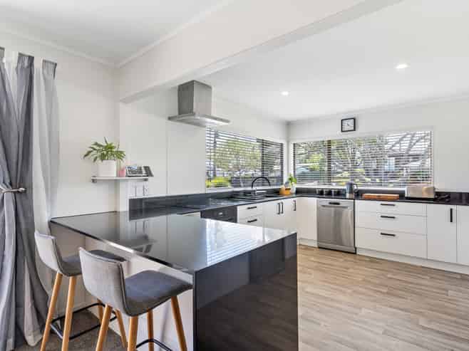 162 Carnoustie Drive, Wattle Downs