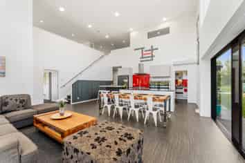 22 Runway Rise, Dairy Flat