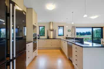 12 Makerikeri Road, Loburn