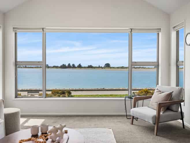 2/59 Beachville Road, Redcliffs