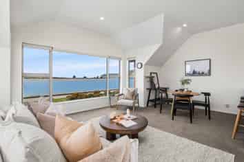 2/59 Beachville Road, Redcliffs