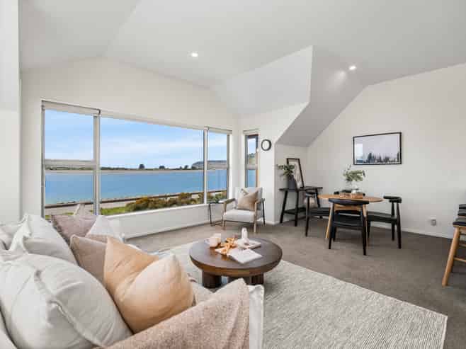 2/59 Beachville Road, Redcliffs