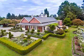 33 Farmstead Lane, Huntingdon