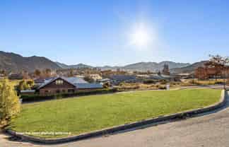 6 Ansted Place, Wanaka