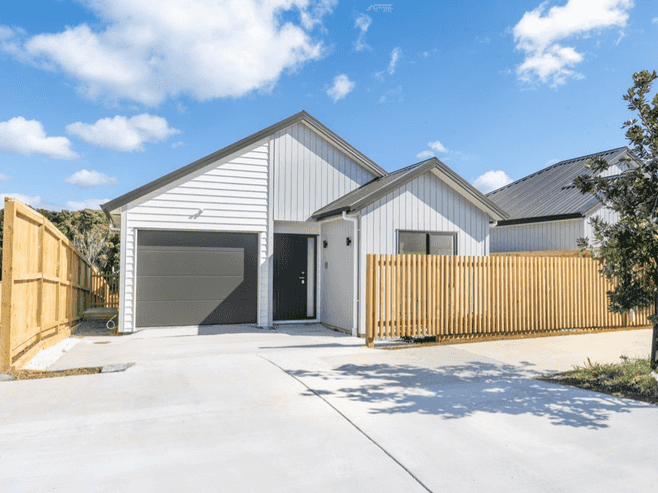 36 Whakairo Crescent, Gulf Harbour