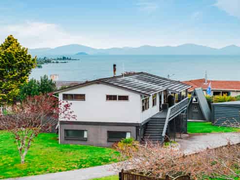 45 Kurupae Road, Hilltop