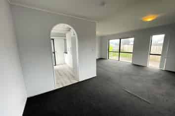 76 Shifnal Drive, Randwick Park