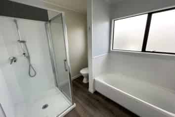76 Shifnal Drive, Randwick Park