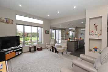 44 Glenroy Park Drive, Waikiwi