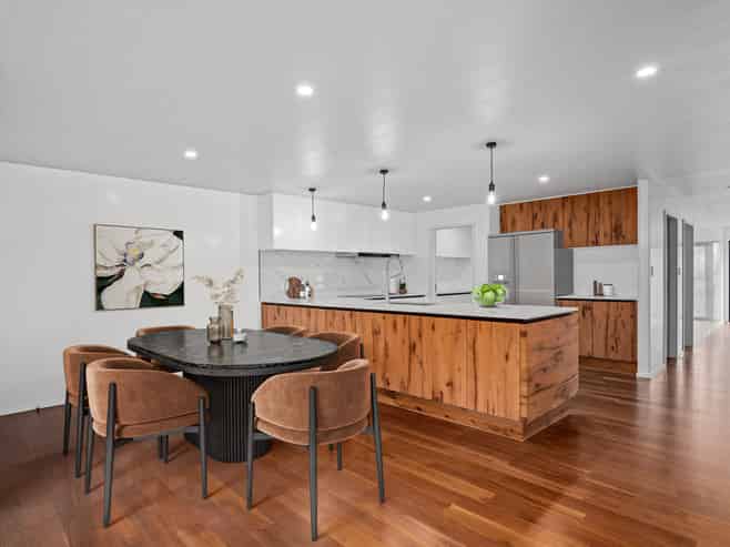 14A Angelo Drive, Queenstown Hill