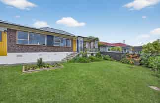2/9 Evans Road, Glen Eden