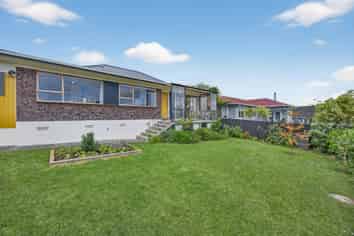 2/9 Evans Road, Glen Eden