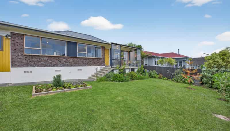 2/9 Evans Road, Glen Eden