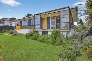 2/9 Evans Road, Glen Eden