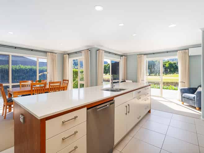 24 St Andrews Drive, Pauanui