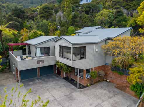 2/103 Horoeka Street, Stokes Valley