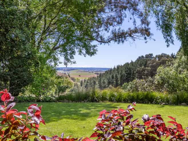 40 Longview Road, Poraiti